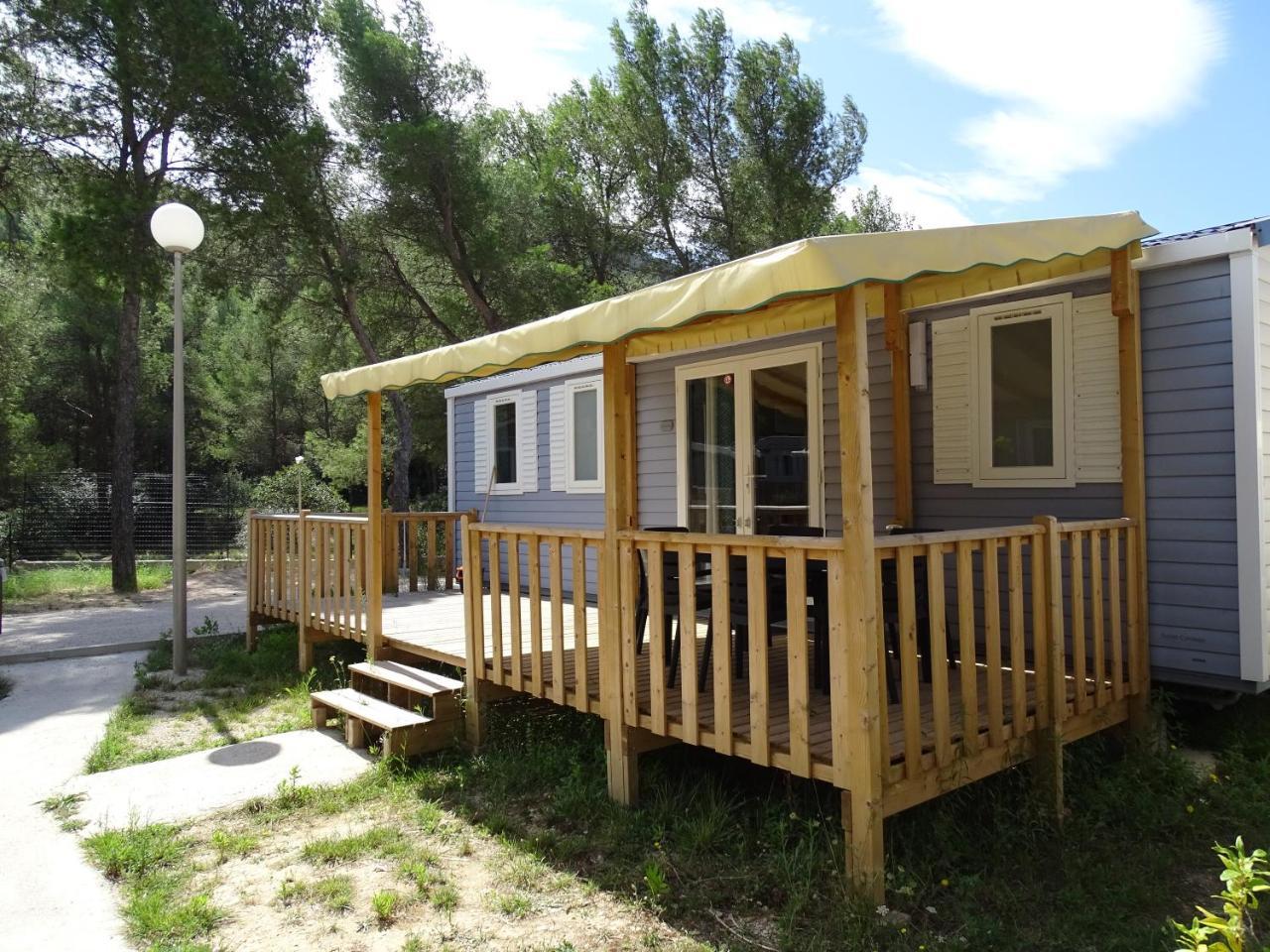 Camping Aux Portes De Cassis Roquefort-la-Bédoule Buitenkant foto
